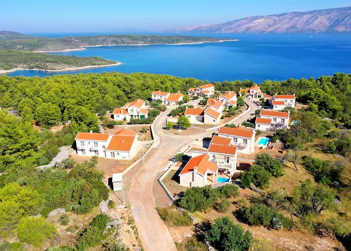 Doris Hvar * Rudina