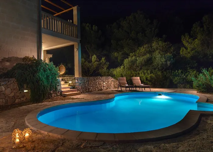 Doris Hvar * Rudina