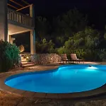 Doris Hvar * Rudina