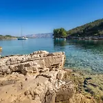 Βίλα Doris Hvar